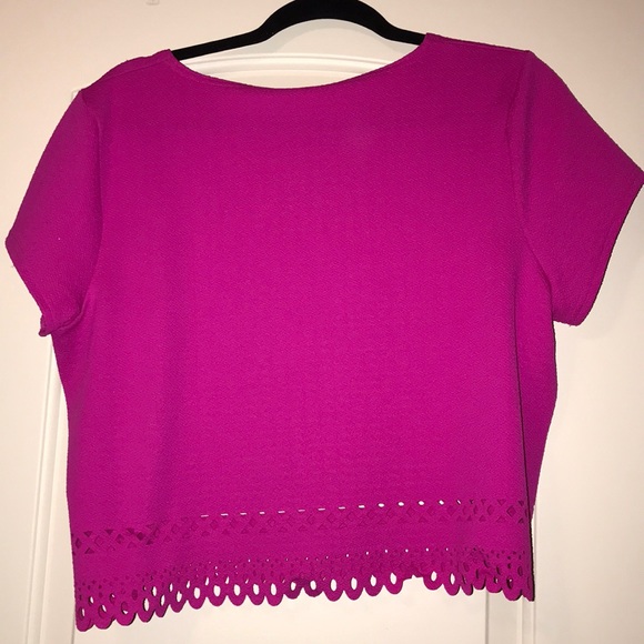Gianni Bini Hot pink crop top - Picture 2 of 2